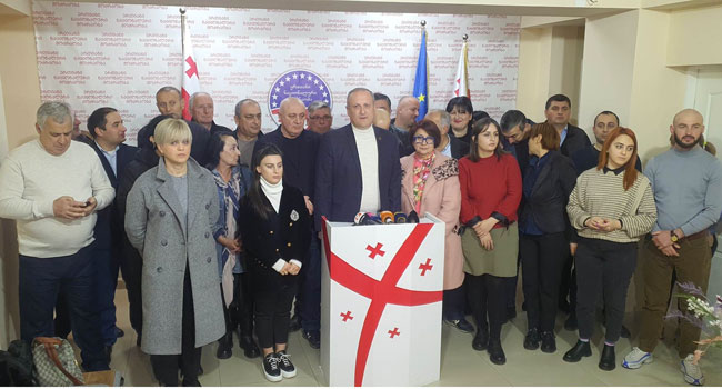 ფრაქცია ენმ  ზუგდიდში მხარს ნიკა მელიას უჭერს