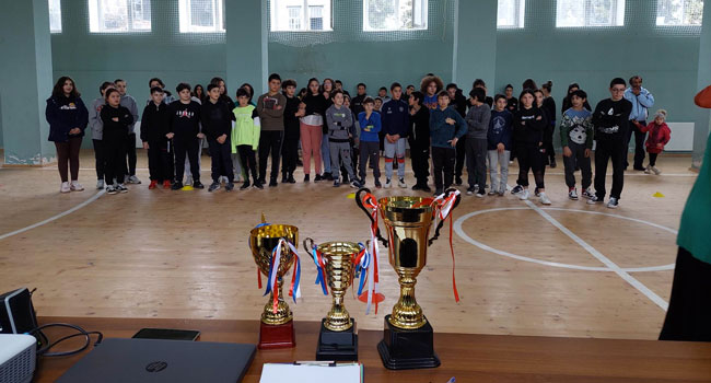 პედაგოგის ხსოვნისადმი მიძღვნილი შეჯიბრი ბახვის საჯარო სკოლაში