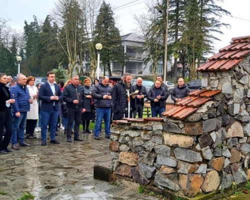 როგორ აღინიშნება 9 აპრილი ჩოხატაურში