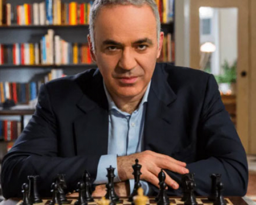 ივანიშვილი ძალით უბიძგებს საქართველოს პუტინის მკლავებში  – გარი კასპაროვი