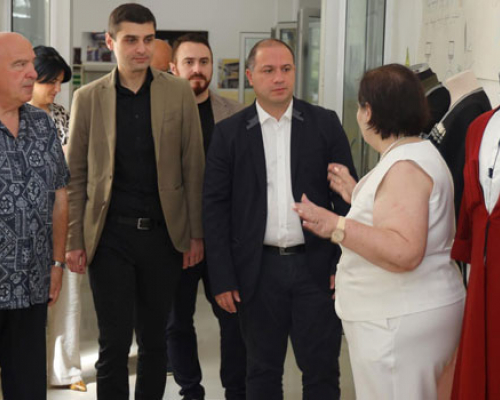 გივი მიქანაძემ გურიაში კოლეჯ ,,ჰორიზონტი”-ს სასწავლო კორპუსები დაათვალიერა