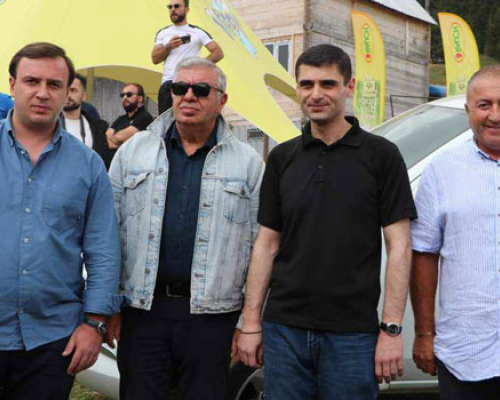 ფერისცვალების დღესასწაულზე ბახმაროში ტრადიციული დოღი გაიმართა
