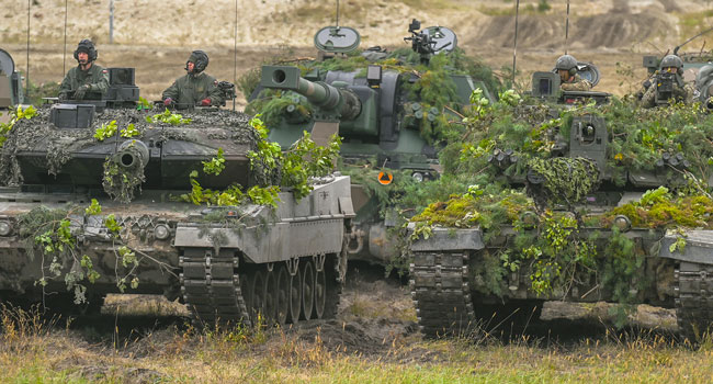 პოლონეთი Leopard 2-ს ტანკებს გაგზავნის კიევში, თუ ქვეყნების „მცირე კოალიცია“ იგივეს გააკეთებს