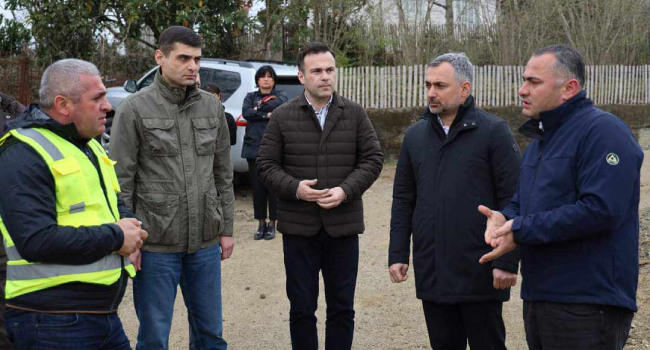 გაერთიანებული წყალმომარაგების კომპანია ლანჩხუთის მუნიციპალიტეტში აკეთის თემის სოფლების წყალმომარაგების სისტემის მოწყობა-რეაბილიტაციის საპროექტო-სამშენებლო სამუშაოებს აწარმოებს